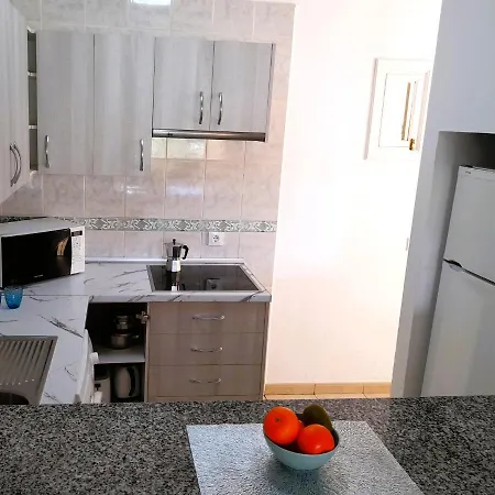 Fantastic 3 Bedrooms Mareverde, Wifi Free Semesterbostad