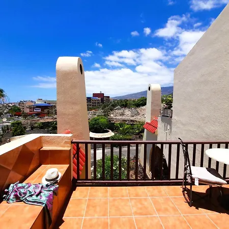 Semesterbostad Fantastic 3 Bedrooms Mareverde, Wifi Free