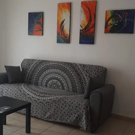 Fantastic 3 Bedrooms Mareverde, Wifi Free 펜션 *