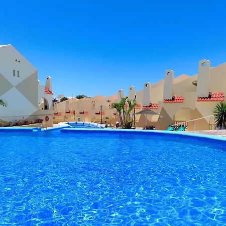 Fantastic 3 Bedrooms Mareverde, Wifi Free Ferienhaus Costa Adeje (Tenerife)